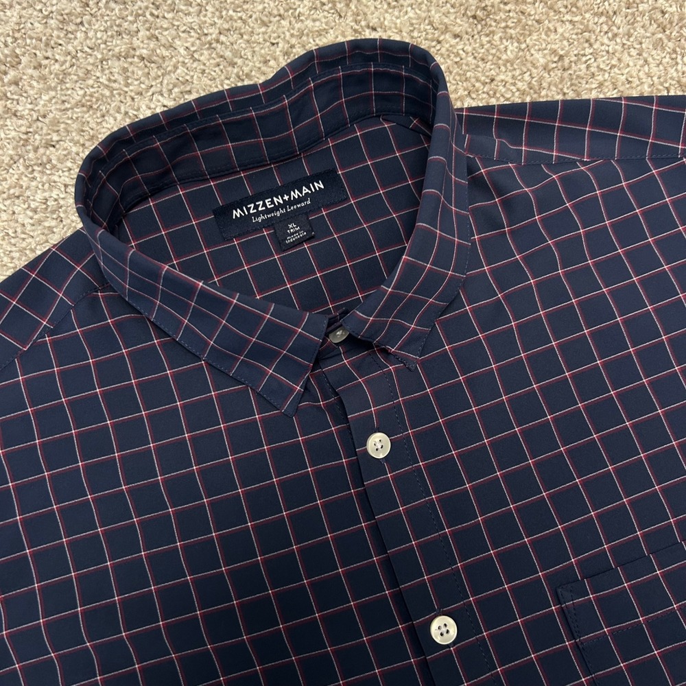 Mizzen+Main Leeward Shirt Mens Size XL Trim Fit Navy Red Check Short Sleeve